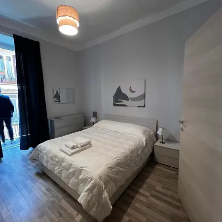 The Vinyl, Close To The Train Station Apartment La Spezia