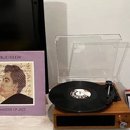 The Vinyl, Close To The Train Station Appartement La Spezia